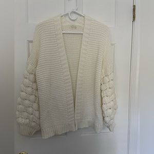 Ivory cardigan w/ puffy sleeves Size S